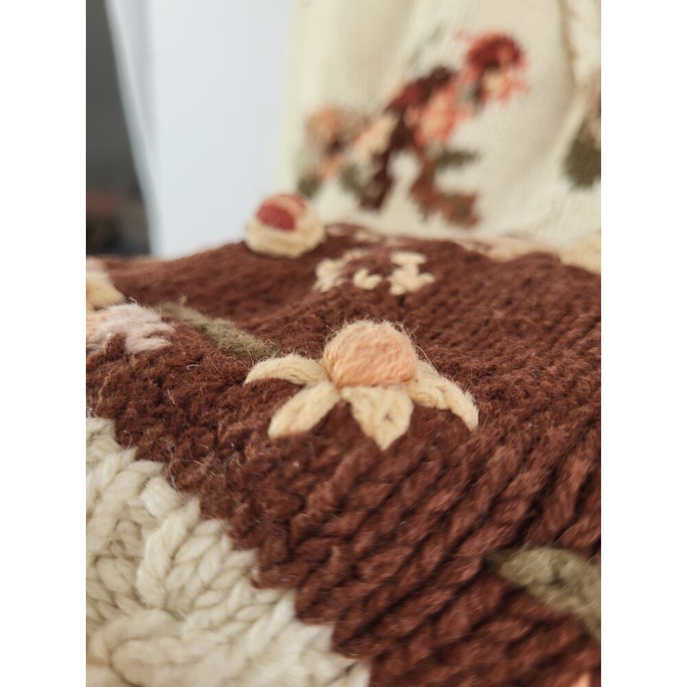 VTG Crystal‎ Kobe 3D Floral Knit Sweater L Cream Rose Cottage Romantic Grandma - Picture 5 of 14